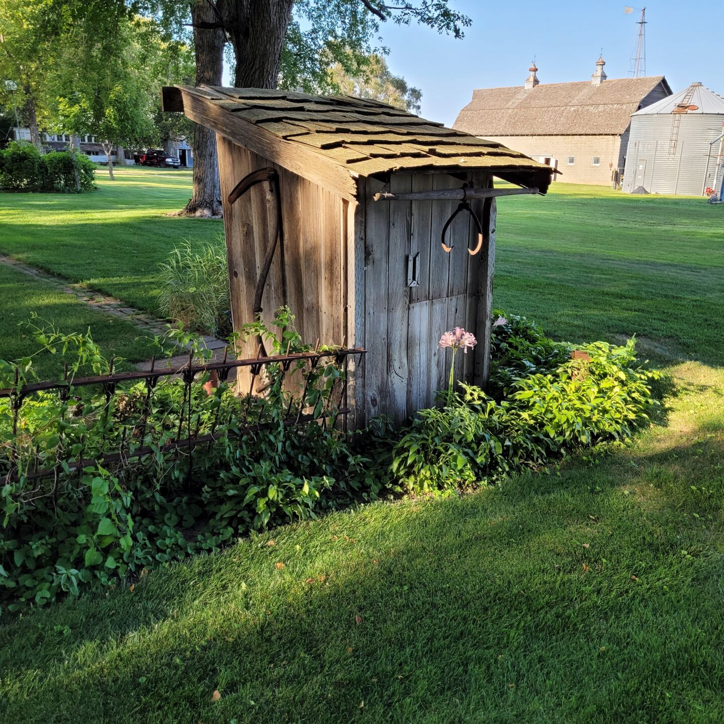 outhouse49